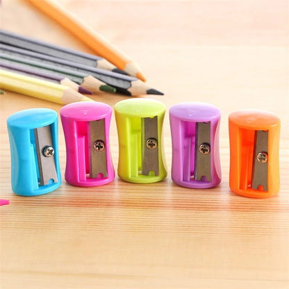 Desktop Automatic Pencil Sharpener Suitable to Pencils (6-8Mm) 