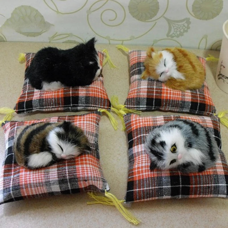 adorable kitten ornament 